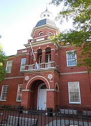 [photo, Anne Arundel County Courthouse, Church Circle, Annapolis, Maryland]