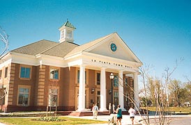 [photo, Town Hall, 305 Queen Anne St., La Plata, Maryland]